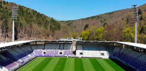 Mundlöcher im Stadion Aue