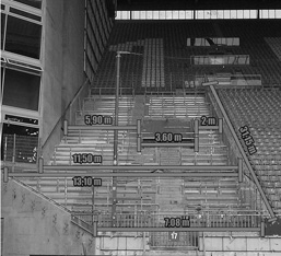 Mundlöcher im Stadion Frankfurt