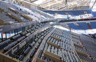 Mundlöcher im Stadion Frankfurt