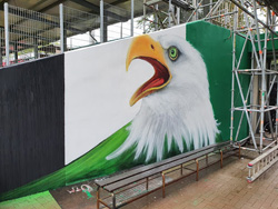 Mundlöcher im Stadion Essen