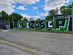 Mundlöcher im Stadion Essen